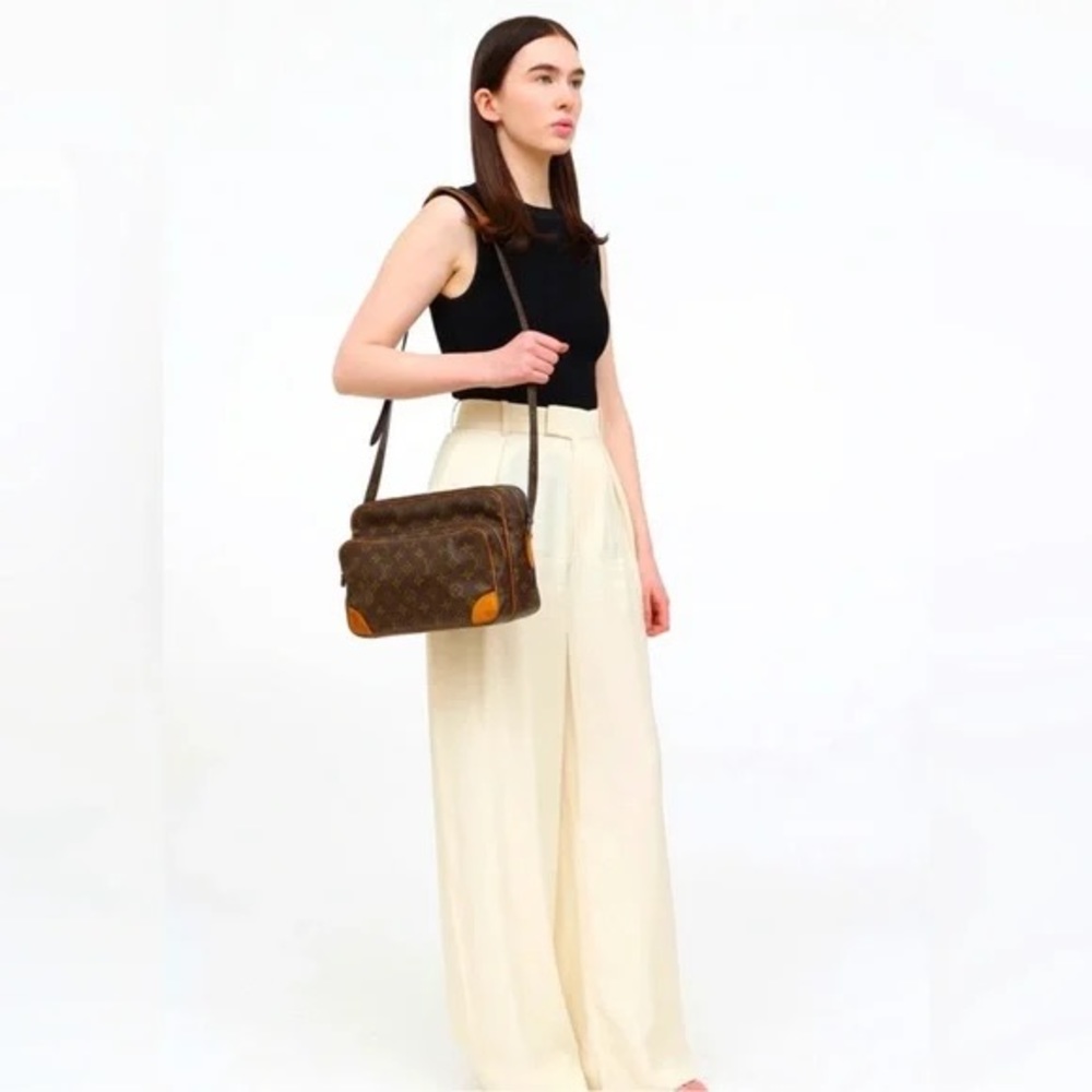 Louis Vuitton Monogram Nile Crossbody 100% authentic